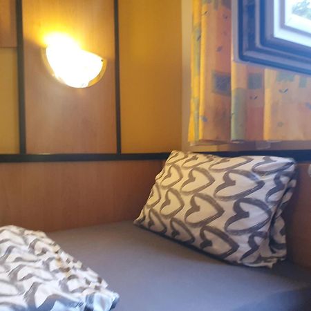 Affordable Central Rooms, 10-Min To Lugner City Відень Екстер'єр фото