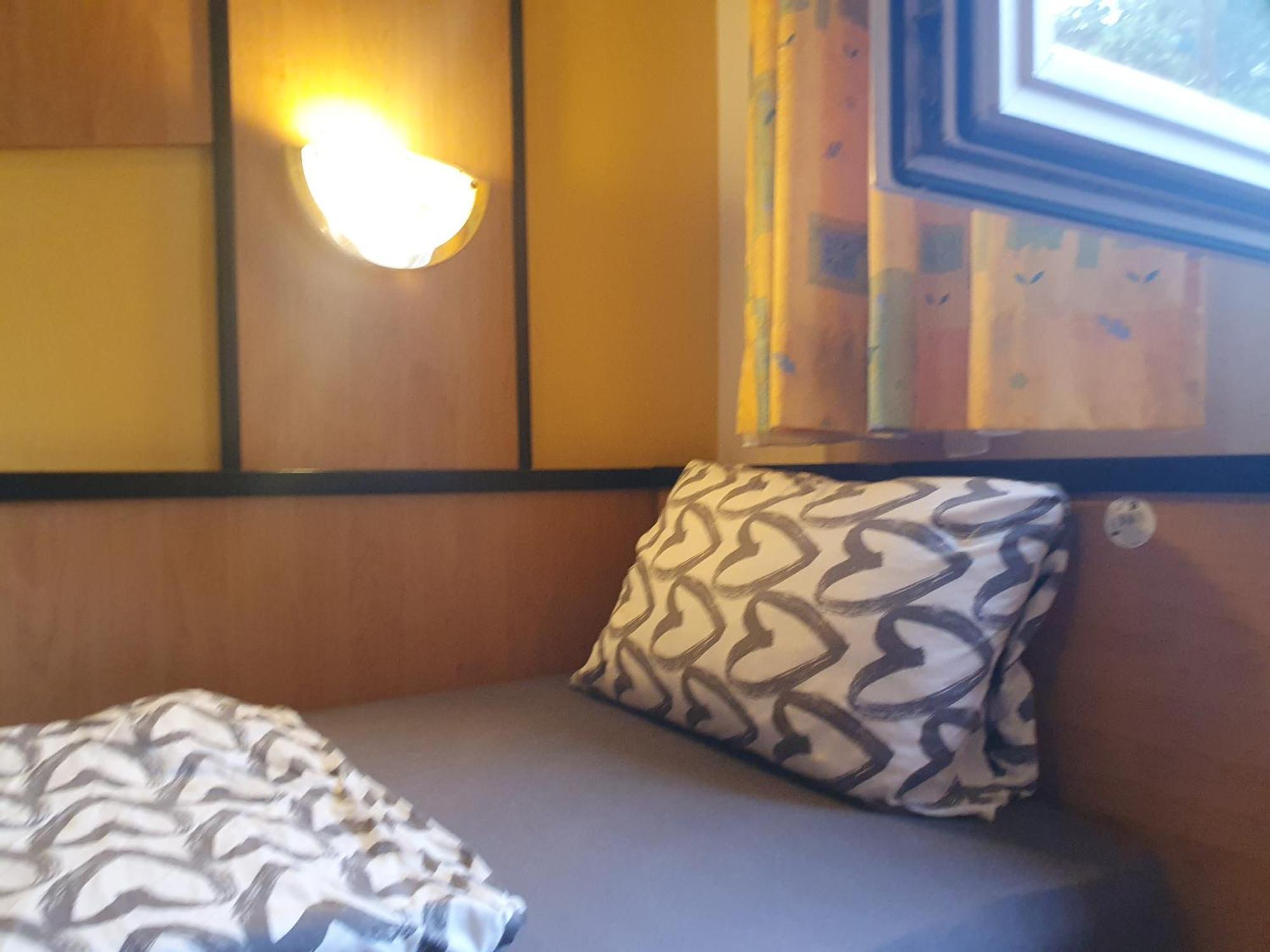 Affordable Central Rooms, 10-Min To Lugner City Відень Екстер'єр фото